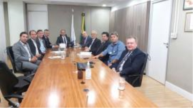 PRESIDENTE DO LEGISLATIVO MUNICIPAL PARTICPA DE ENCONTRO COMO O MINISTRO DA SAÚDE EM BRASÍLIA