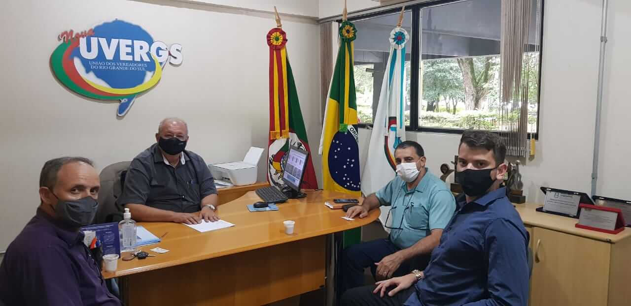 Mesa Diretora visita UVERGS e discute a realização de um curso regional voltado ao Turismo nas Missões 