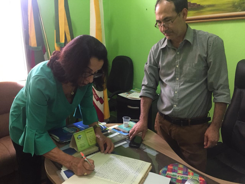 Maria de Lourdes assume cadeira no legislativo