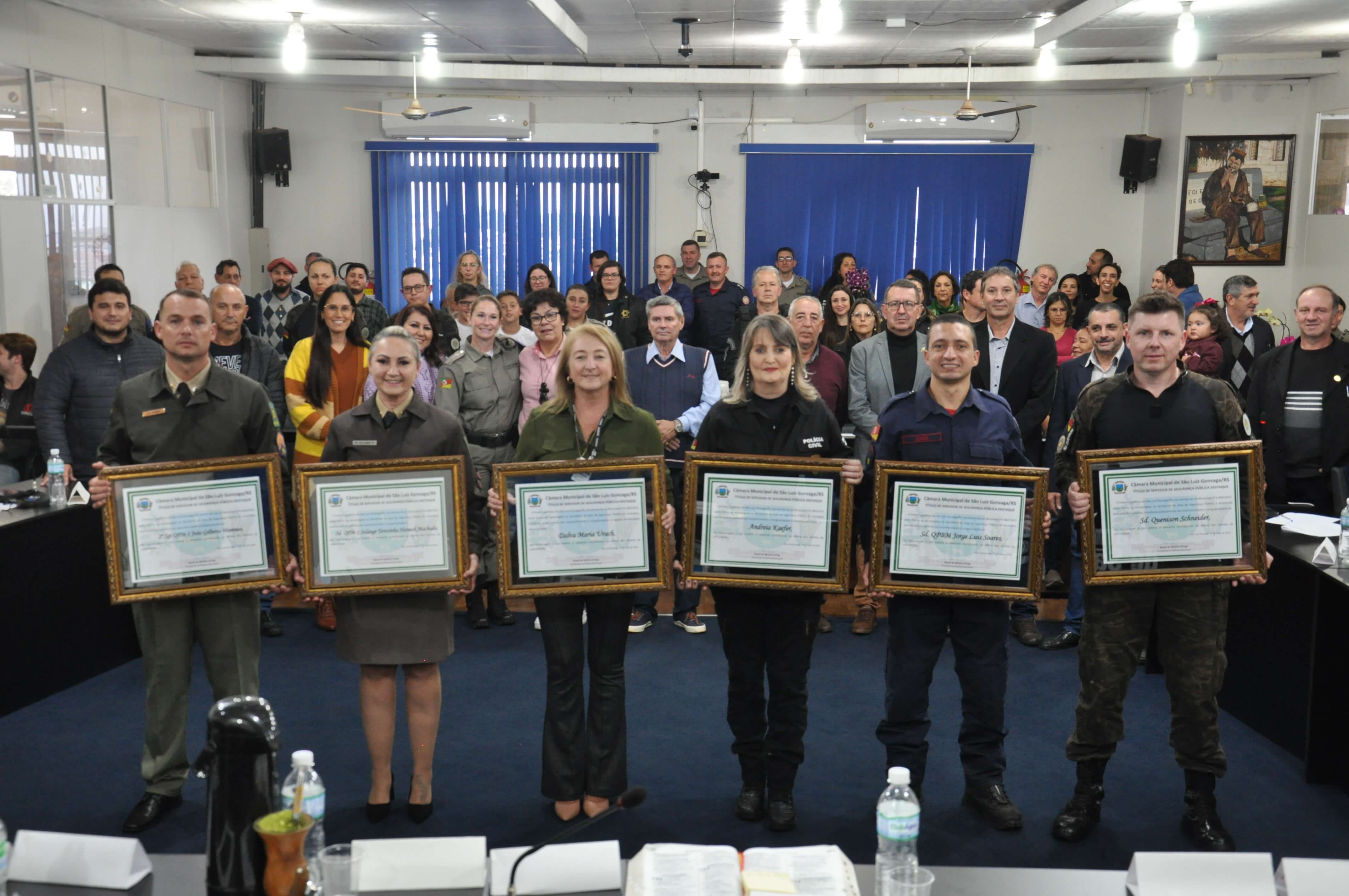 Servidores da Segurança Pública são homenageados pela Câmara Municipal