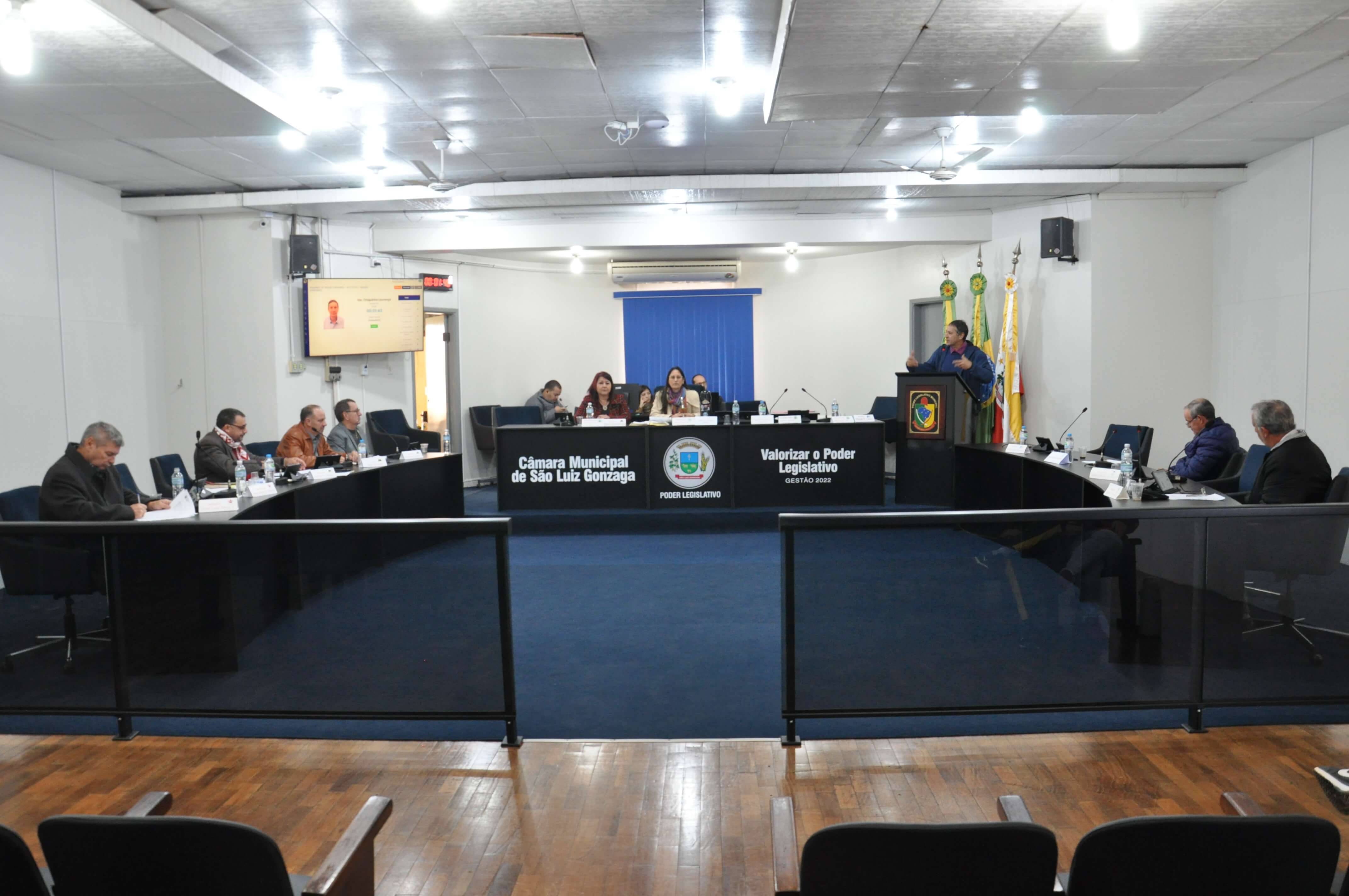Sessão da Câmara foi realizada na manhã desta sexta-feira