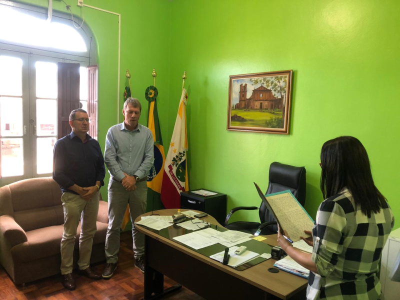 Laureano assume a presidência 