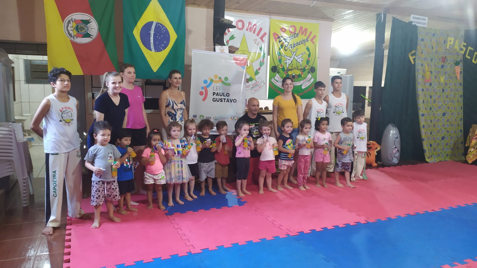 <p>OFICINAS DE CAPOEIRA NAS ESCOLAS DA REDE MUNICIPAL PROJETO LEI PAULO GUSTAVO</p>