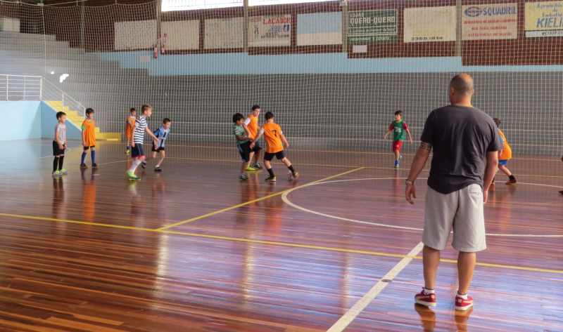 INSCRIÇÕES PARA ESCOLINHAS DE FUTSAL