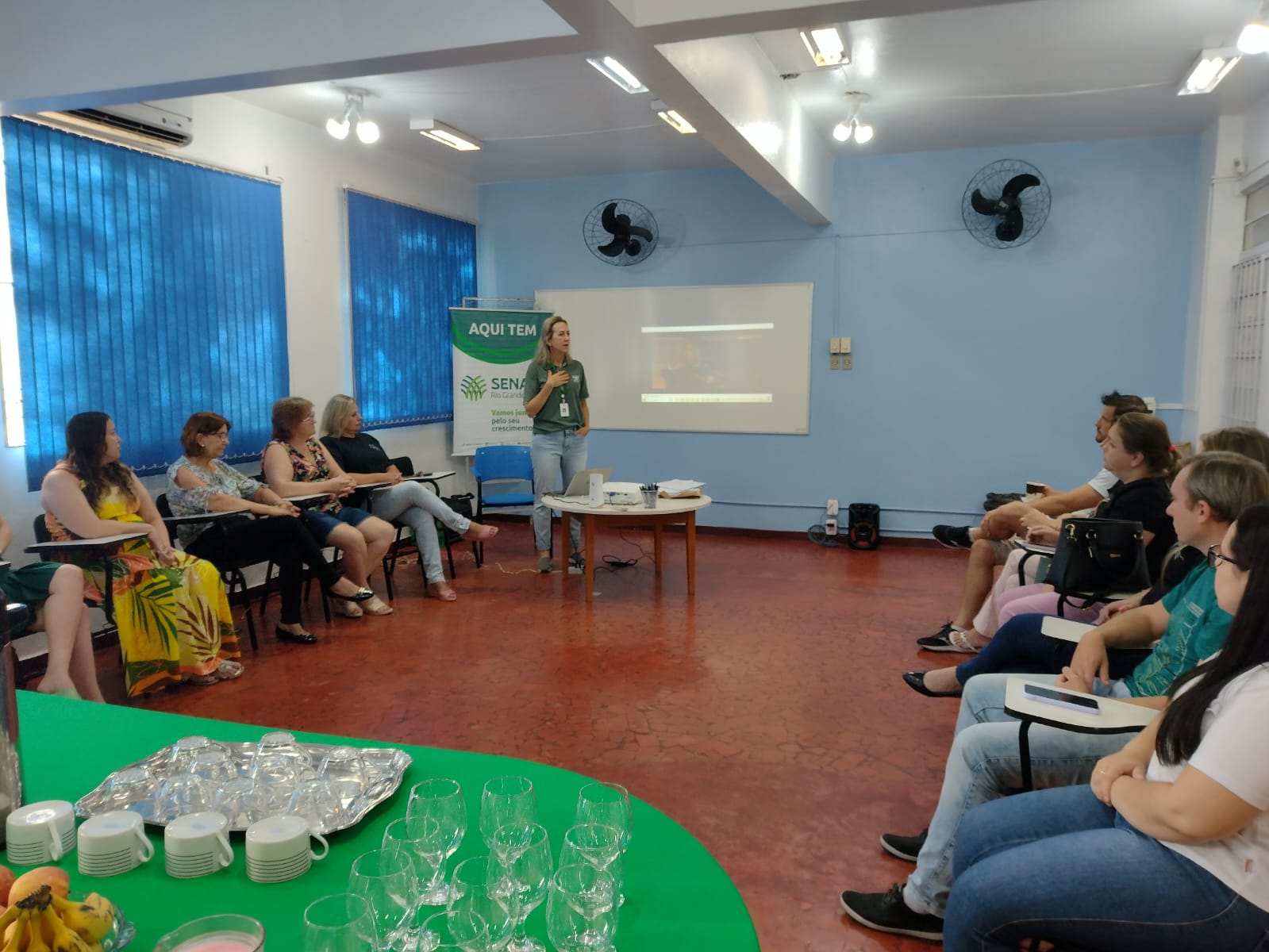 SERVIDORES DA SECRETARIA MUNICIPAL DO TRABALHO E ASSISTÊNCIA SOCIAL REALIZAM CURSO SOBRE LIDERANÇA E DESENVOLVIMENTO DE EQUIPES