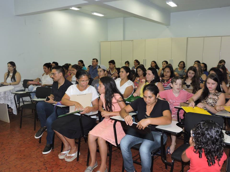 ENCERRAMENTO E ENTREGA DE CERTIFICADOS DO ACESSUAS- TRABALHO COMO PROJETO DE VIDA