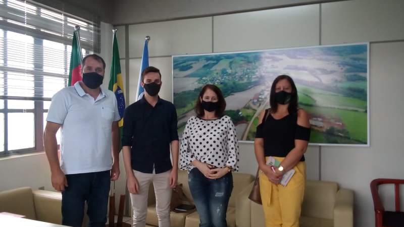 VISITA DA  COORDENADORA DA 14ª CRE