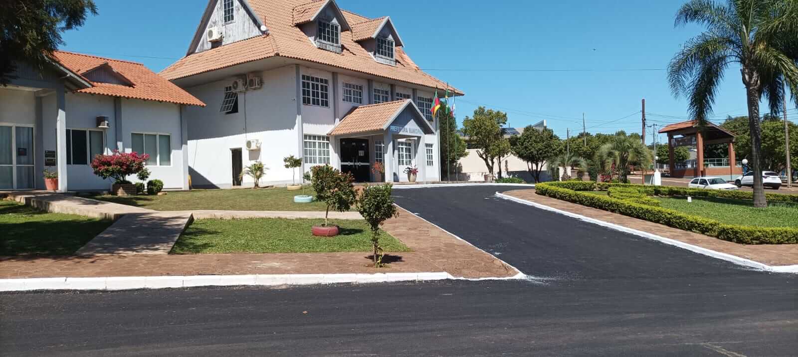 CONCLUSÃO DAS OBRAS DE PAVIMENTAÇÃO ASFÁLTICA DO PROGRAMA PAVIMENTA NO MUNICÍPIO