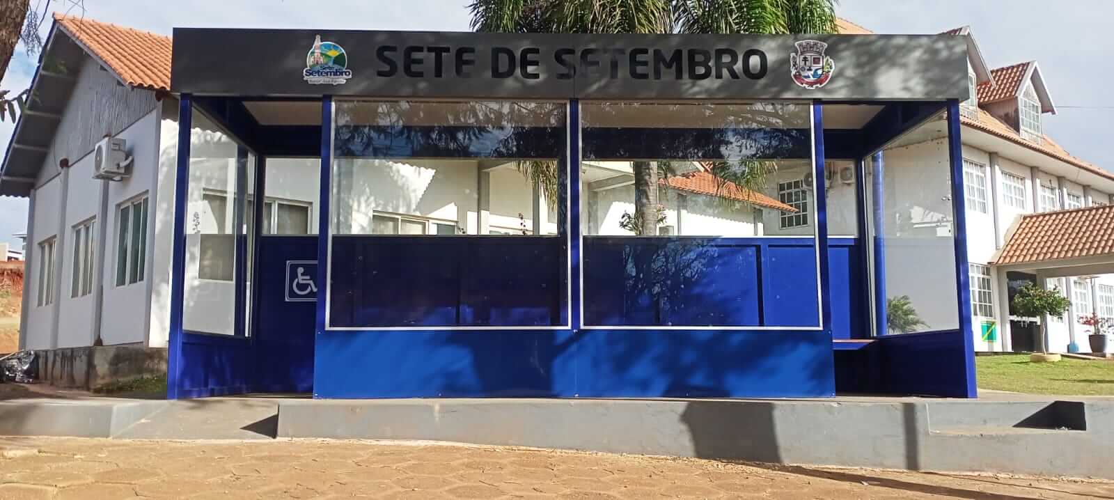 INSTALAÇÃO DE PARADA DE ÔNIBUS PARA ESTUDANTES