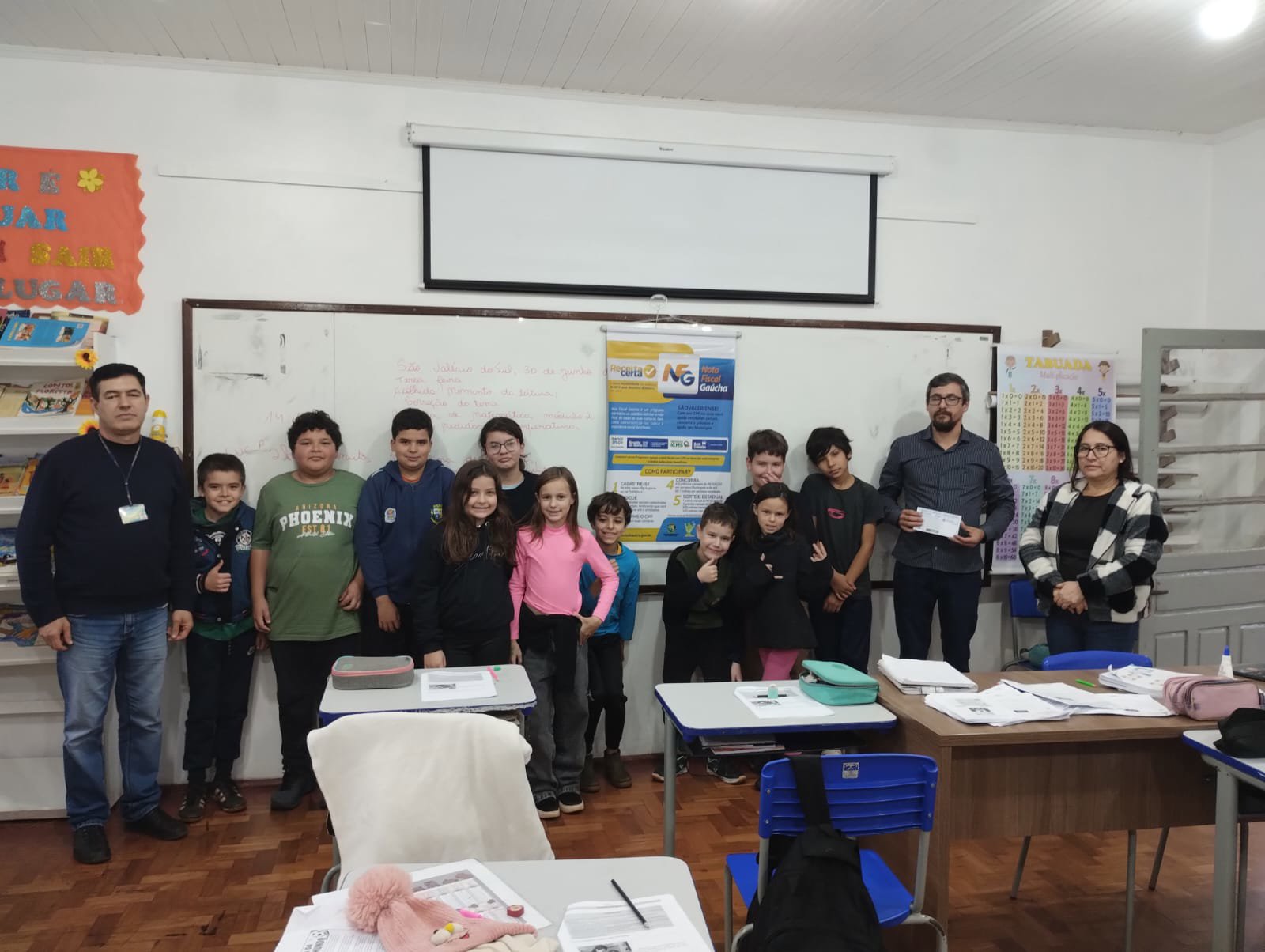 Equipe de Integra&ccedil;&atilde;o Tribut&aacute;ria realizou divulga&ccedil;&atilde;o na Escola Vov&oacute; Maria