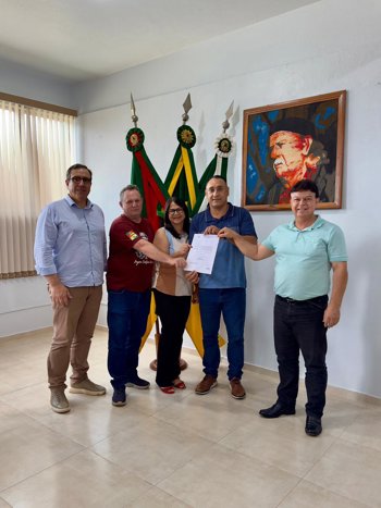 <p>Entrega do of&iacute;cio de devolu&ccedil;&atilde;o do duod&eacute;cimo</p>