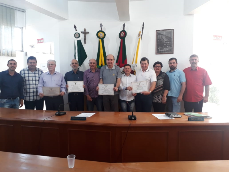 Sessão Solene de Entrega de Títulos Honoríficos