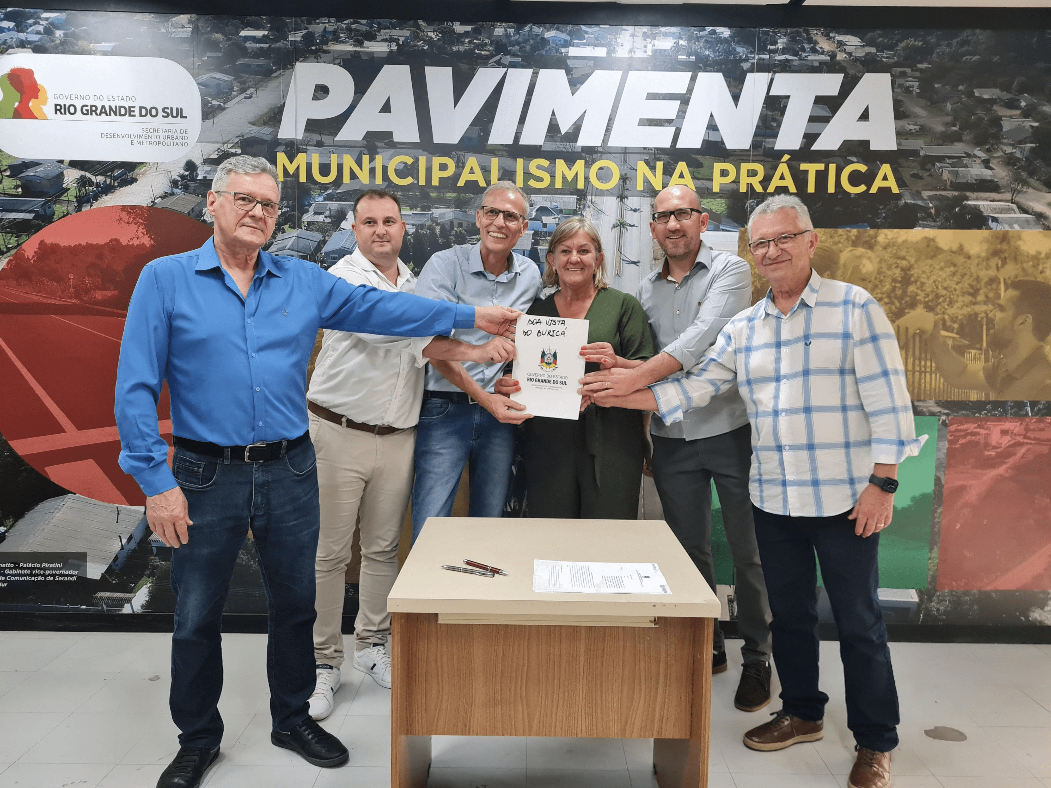Obra de pavimentação em Boa Vista do Buricá