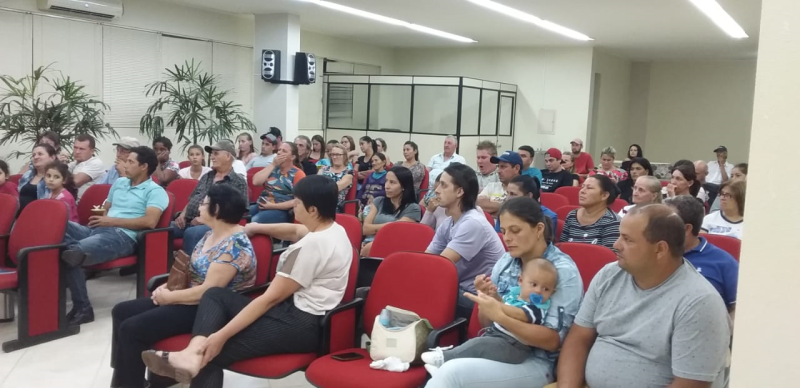 REUNIÃO COM FAMÍLIAS DEFINIU DETALHES PARA INAUGURAÇÃO DO COMPLEXO HABITACIONAL