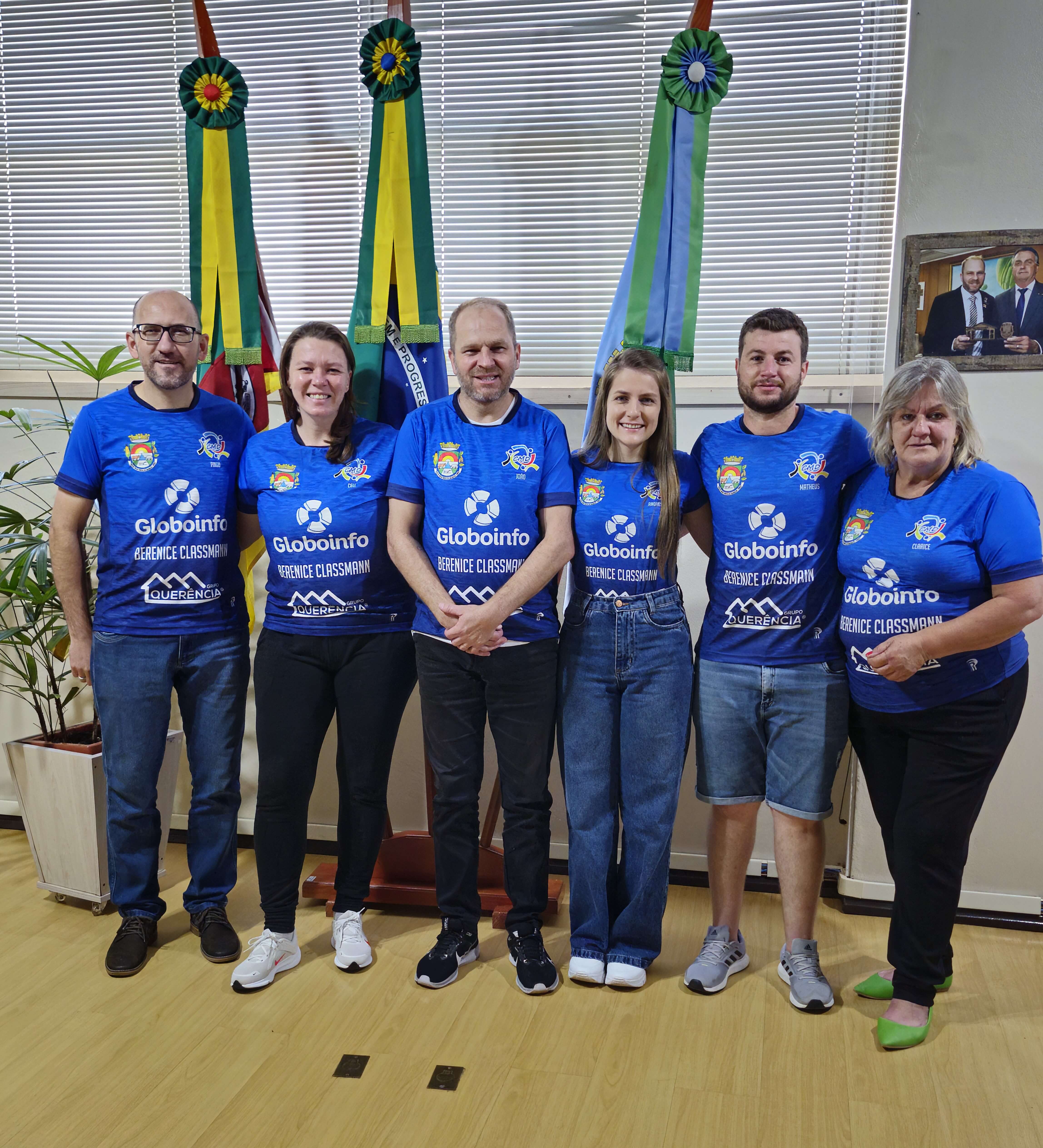 <p>Lideran&ccedil;as do CMD Feminino vistaram o Prefeito Jo&atilde;ozinho</p>