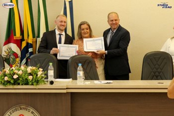 <p><strong>Jo&atilde;ozinho e Clarice foram empossados </strong></p>