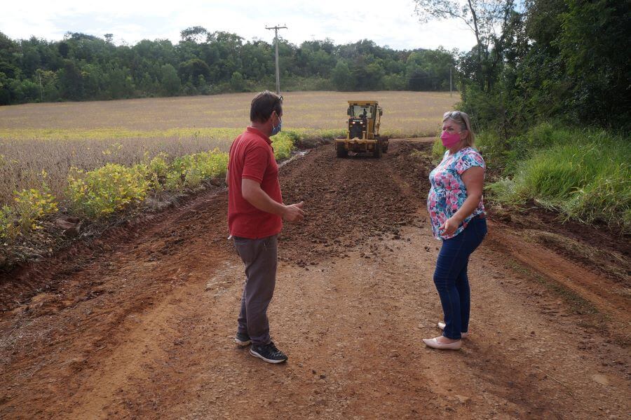 Secretaria de Obras trabalha em Beato Roque