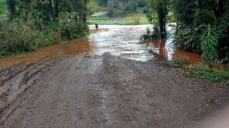 CHUVA CAUSA ESTRAGOS EM PONTES, BUEIROS E ESTRADAS