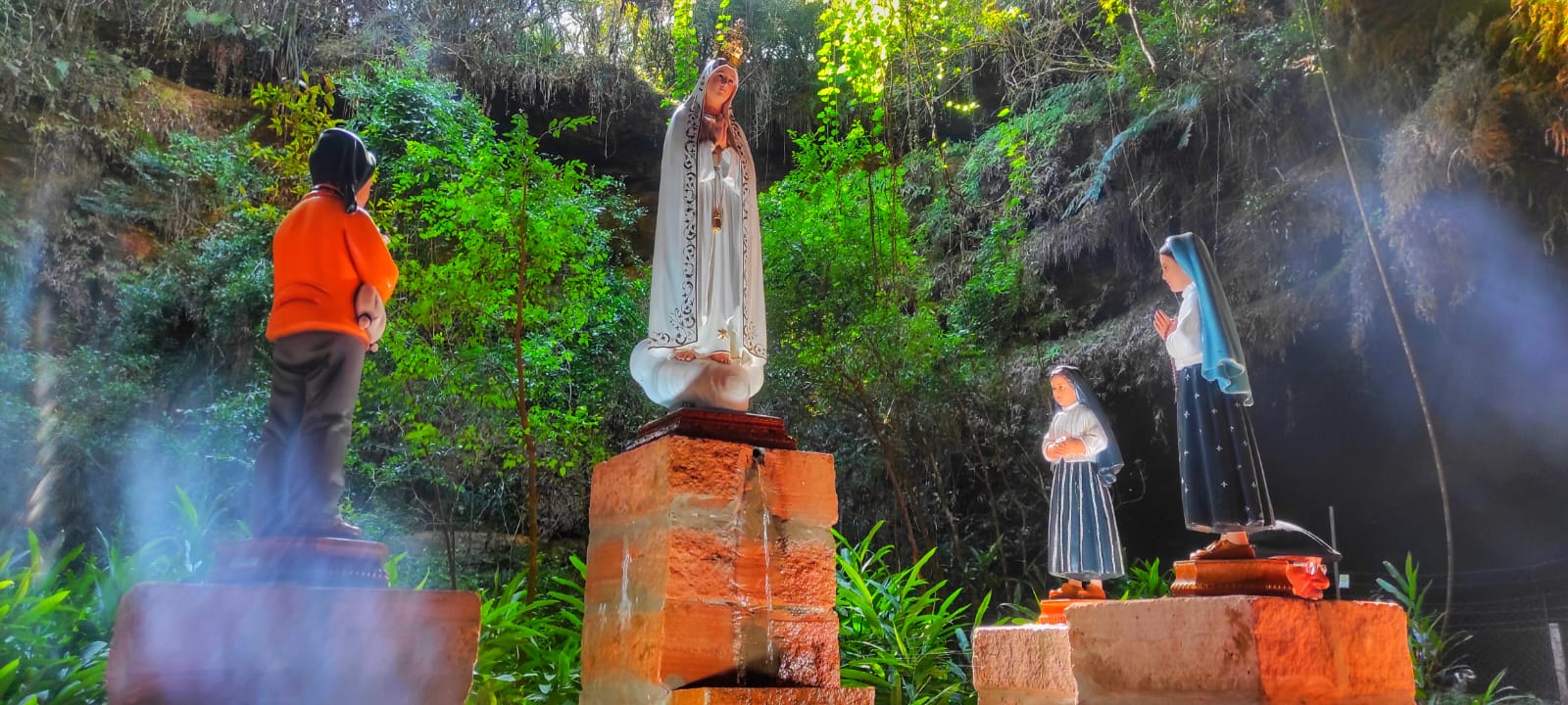 GRUTA NOSSA SENHORA DE FÁTIMA
